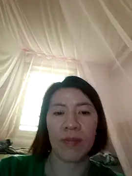 Snapshot of Hailey_babe chatting on 10.22.25 Hailey babe online show from 10.22.25