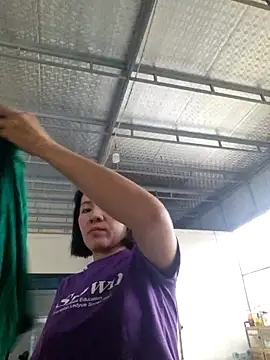 Snapshot of Hailey_babe chatting on 10.29.25 Hailey babe online show from 10.29.25