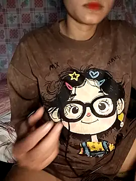 Snapshot of Ladygirl_x chatting on 10.09.25 Ladygirl x online show from 10.09.25