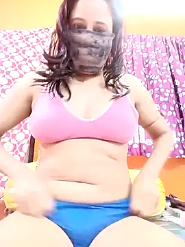 Snapshot of Hotpuja25 chatting on 04.13.26 Hotpuja25 online show from 04.13.26