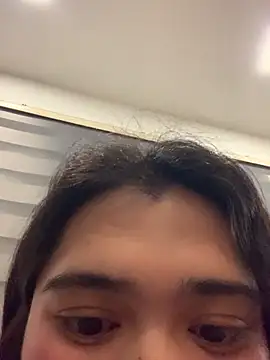 Snapshot of VictoriaL0ve chatting on 11.15.25 VictoriaL0ve online show from 11.15.25