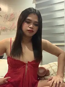 Snapshot of VictoriaL0ve chatting on 11.19.25 VictoriaL0ve online show from 11.19.25