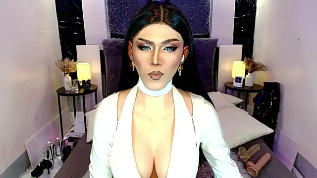 Snapshot of TatianaWil chatting on 02.28.26 TatianaWil online show from 02.28.26