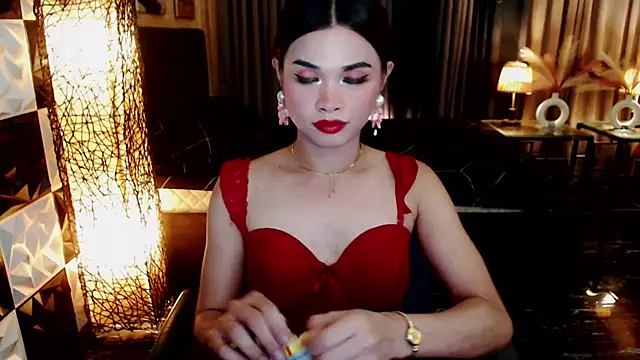 BigCockMaxineTS online show from 10.03.25