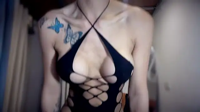 Snapshot of Angelfabxx chatting on 02.13.26 Angelfabxx online show from 02.13.26