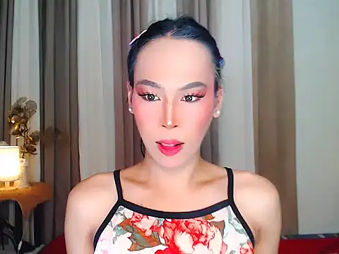 Savanna White online show from 10.10.25