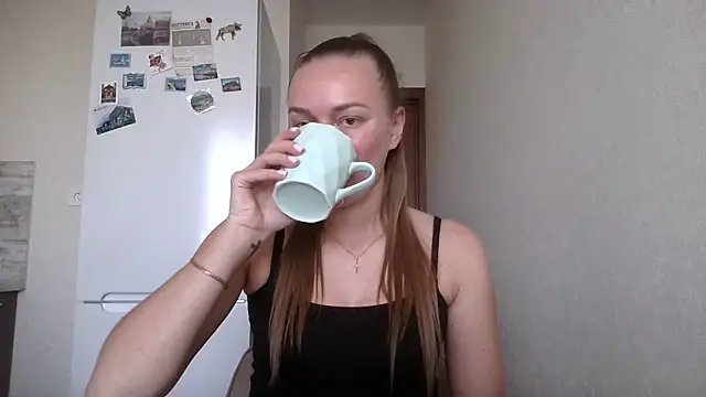 Snapshot of Odmasi chatting on 09.20.25 Odmasi online show from 09.20.25