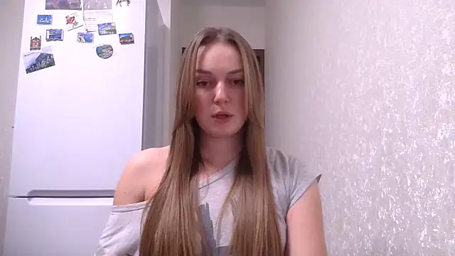 Snapshot of Odmasi chatting on 09.24.25 Odmasi online show from 09.24.25