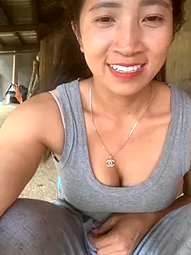 ThiHa003 online show from 10.18.25