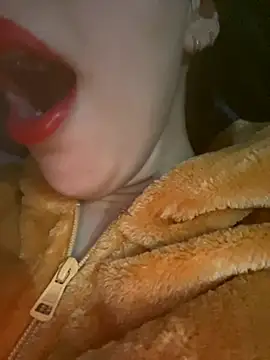 Mimisixo online show from 11.22.25