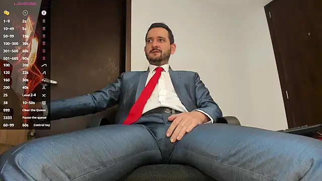 KarlBoss1 online show from 10.10.25