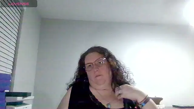 Snapshot of emberlynnix chatting on 07.20.26 emberlynnix online show from 07.20.26