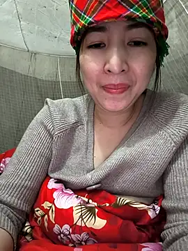 Ariana-Vy online show from 12.14.25