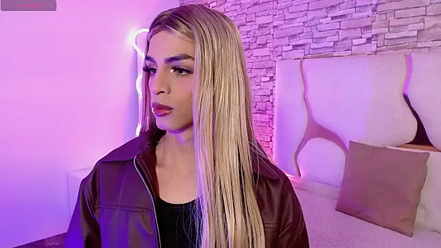 LIHIAN TAY online show from 09.25.25