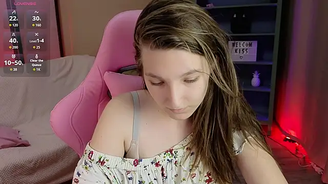 Snapshot of Mia_Myles chatting on 10.10.25 Mia Myles online show from 10.10.25