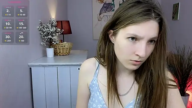 Snapshot of Mia_Myles chatting on 10.18.25 Mia Myles online show from 10.18.25