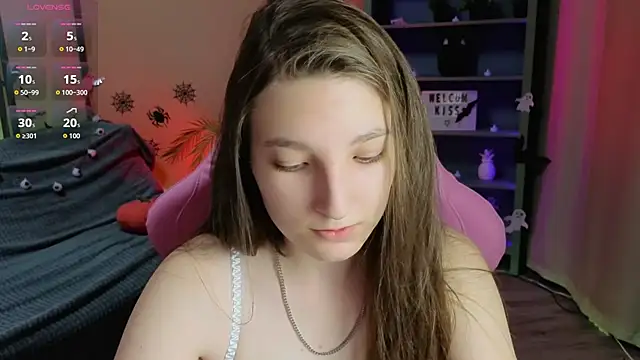 Snapshot of Mia_Myles chatting on 10.24.25 Mia Myles online show from 10.24.25