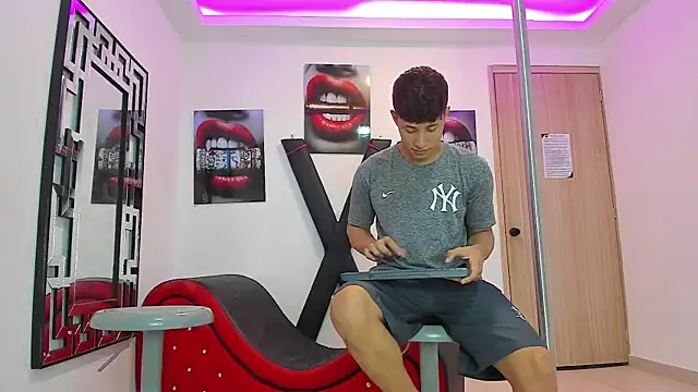 RED EMPIRE online show from 09.17.25