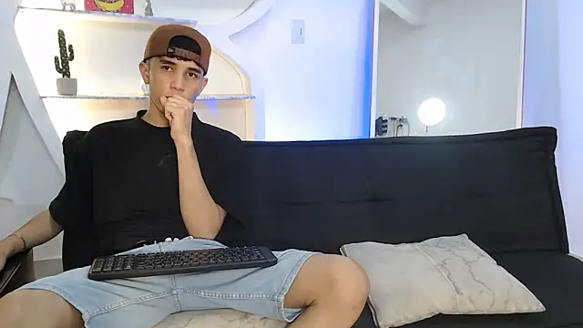 RED EMPIRE online show from 10.21.25