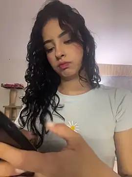 Snapshot of RosseMelody chatting on 02.17.26 RosseMelody online show from 02.17.26