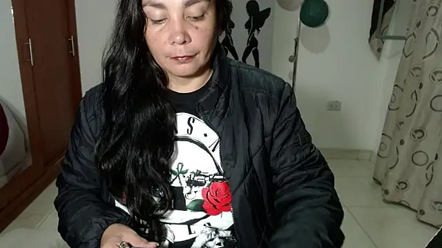 Vivian milf paint online show from 10.09.25