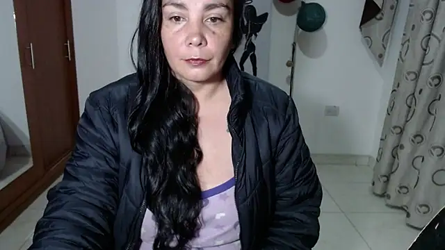 Vivian milf paint online show from 10.23.25