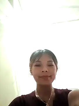 Snapshot of Ocnguyety chatting on 10.25.25 Ocnguyety online show from 10.25.25