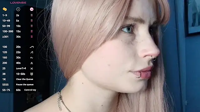 Snapshot of PieraMarch chatting on 10.09.25 PieraMarch online show from 10.09.25