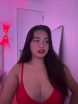 Snapshot of urasianlady chatting on 09.28.25 urasianlady online show from 09.28.25