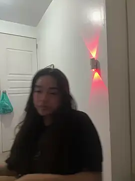 Snapshot of urasianlady chatting on 10.14.25 urasianlady online show from 10.14.25