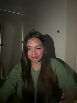 Snapshot of urasianlady chatting on 10.21.25 urasianlady online show from 10.21.25