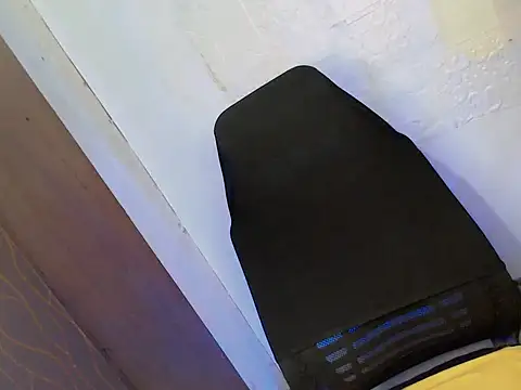 Snapshot of Ur_kathelena chatting on 09.17.25 Ur kathelena online show from 09.17.25