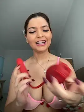 Snapshot of USER-9 chatting on 11.11.25 USER-9 online show from 11.11.25