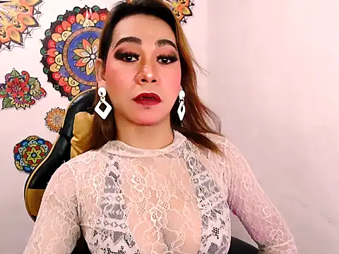 Snapshot of xxMistressWildKimxx chatting on 10.15.25 xxMistressWildKimxx online show from 10.15.25