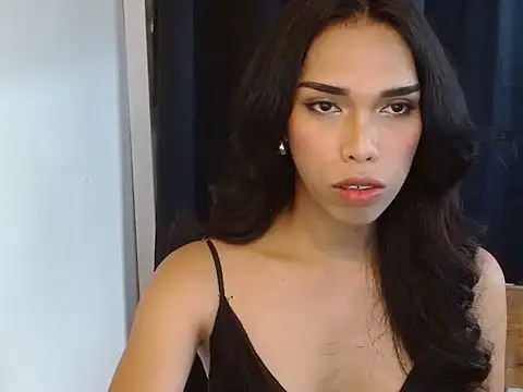 Snapshot of angelaxmonroe chatting on 05.06.26 angelaxmonroe online show from 05.06.26