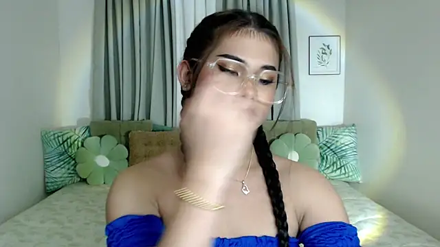 PrettyBlythes TS online show from 01.18.26