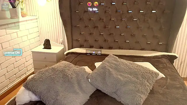 sidneylove  online show from 09.25.25