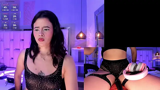 EvelynLips  online show from 09.24.25