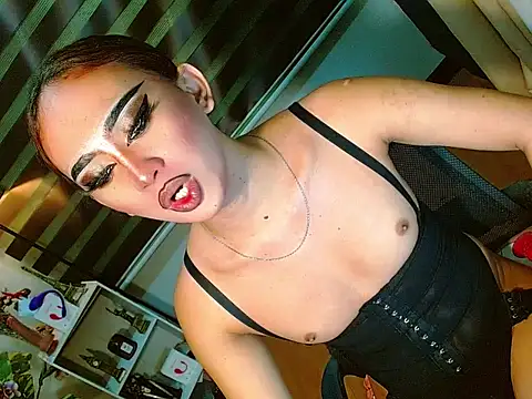 Queen yasii 88 online show from 04.16.26