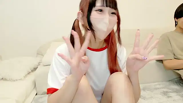 Snapshot of Hina-qp chatting on 09.16.25 Hina-qp online show from 09.16.25