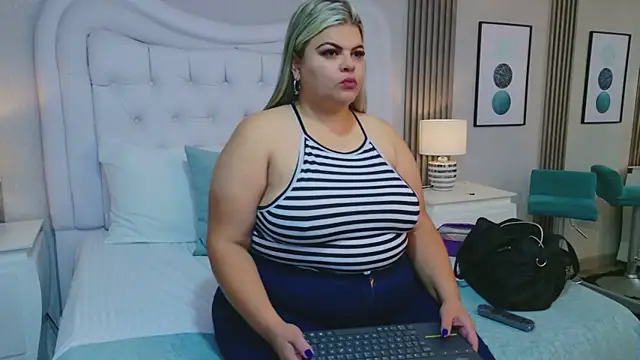 KiimBrooks online show from 02.09.26