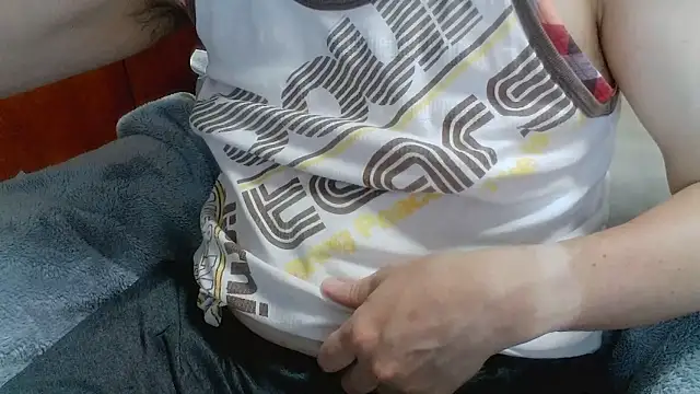 Snapshot of tpoyaji chatting on 09.23.25 tpoyaji online show from 09.23.25