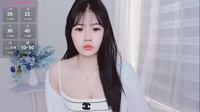 -Rose-Lucky- online show from 10.20.25