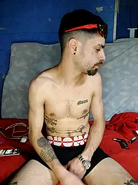 Snapshot of Demian24_ chatting on 10.11.25 Demian24  online show from 10.11.25