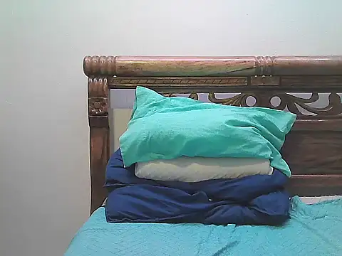 Snapshot of morenocabro10 chatting on 09.24.25 morenocabro10 online show from 09.24.25