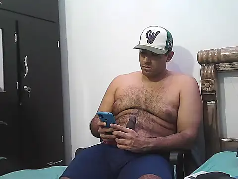 Snapshot of morenocabro10 chatting on 09.30.25 morenocabro10 online show from 09.30.25