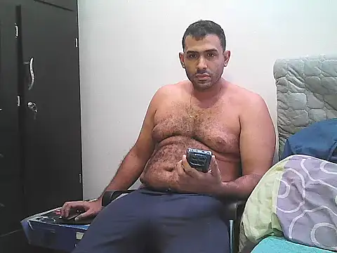 Snapshot of morenocabro10 chatting on 10.27.25 morenocabro10 online show from 10.27.25