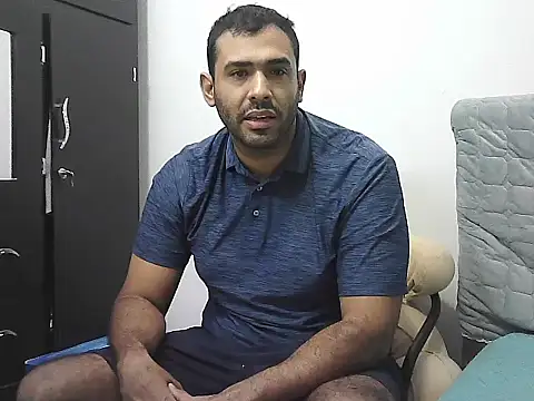 morenocabro10 online show from 11.13.25