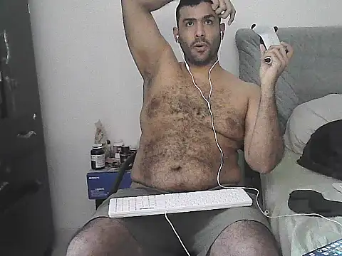 Snapshot of morenocabro10 chatting on 07.17.26 morenocabro10 online show from 07.17.26