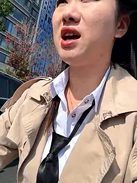 Snapshot of maomao_520 chatting on 10.28.25 maomao 520 online show from 10.28.25